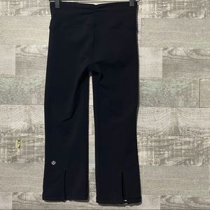 Lululemon Gather & Crow split Calf Yoga Leggings Crop Ladies 2 Black